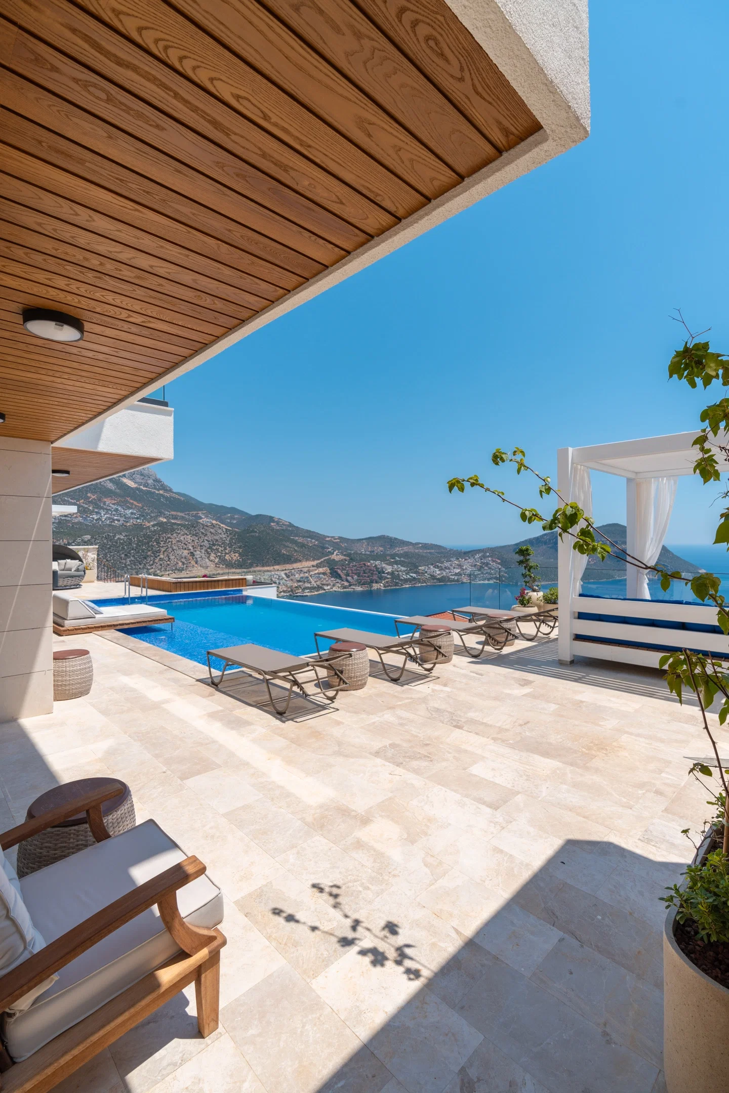 Kalkan’da bahçeli kiralık villa, fotoğraf 3
