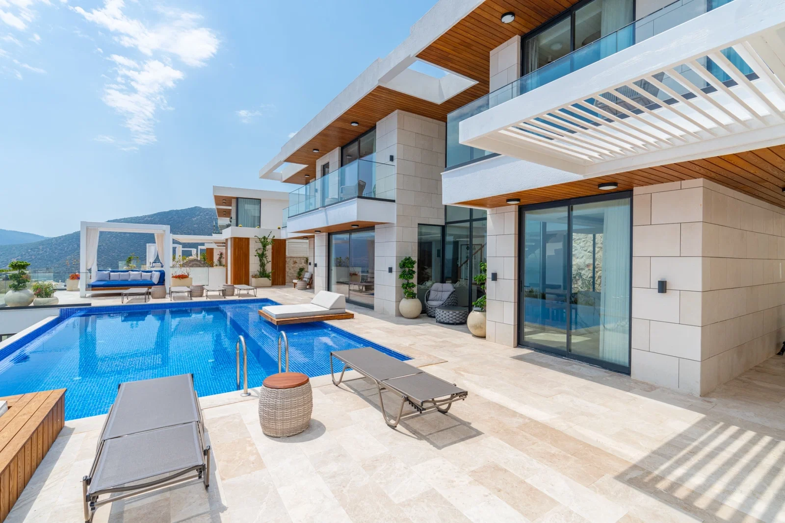 Kalkan’da merkeze yakın kiralık villa, fotoğraf 6
