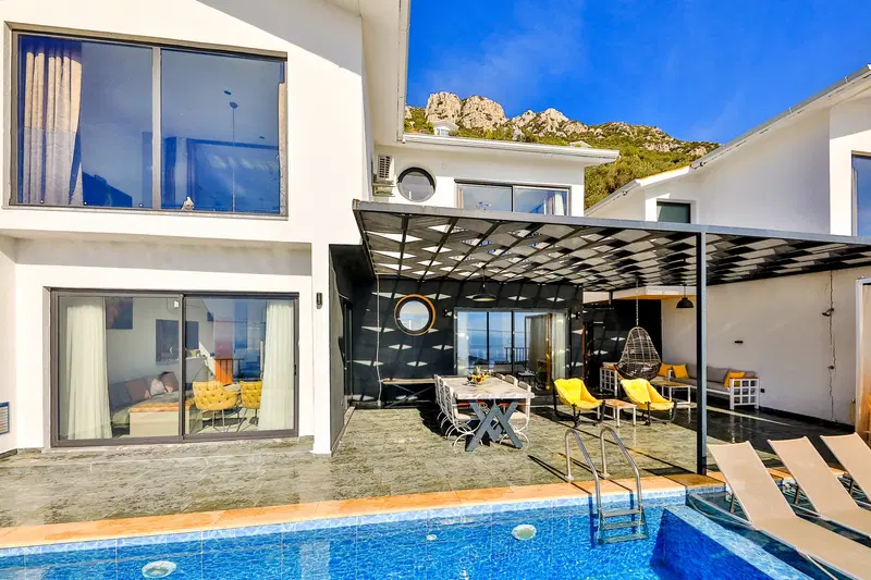 Kalkan’da deniz manzaralı kiralık villa, fotoğraf 3