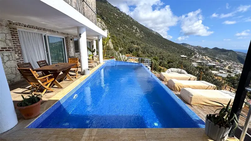 Kalkan’da deniz manzaralı kiralık villa, fotoğraf 12