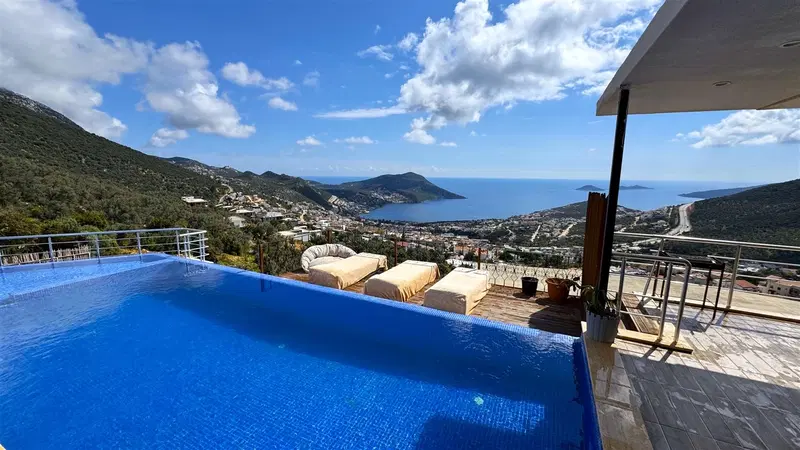 Kalkan’da jakuzili kiralık villa, fotoğraf 2
