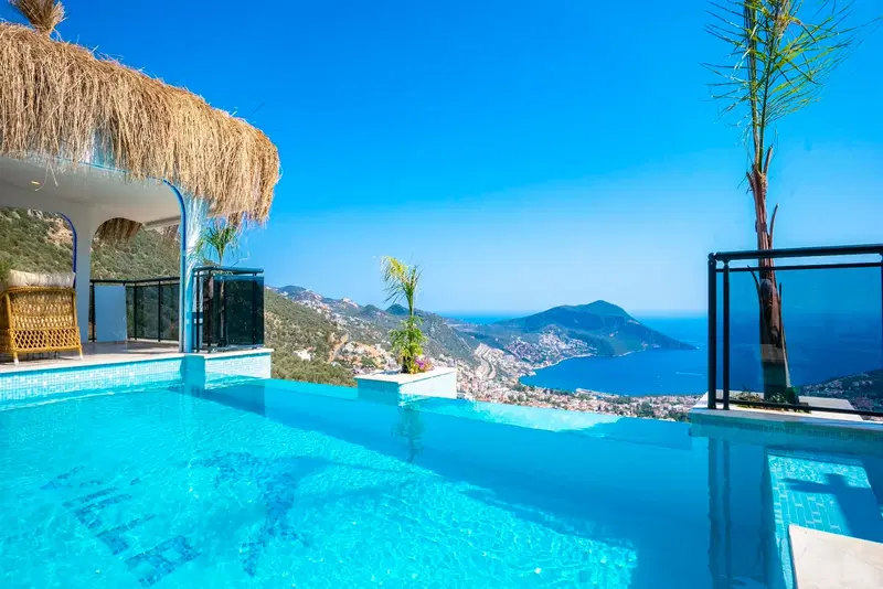 Kalkan’da jakuzili kiralık villa, fotoğraf 3