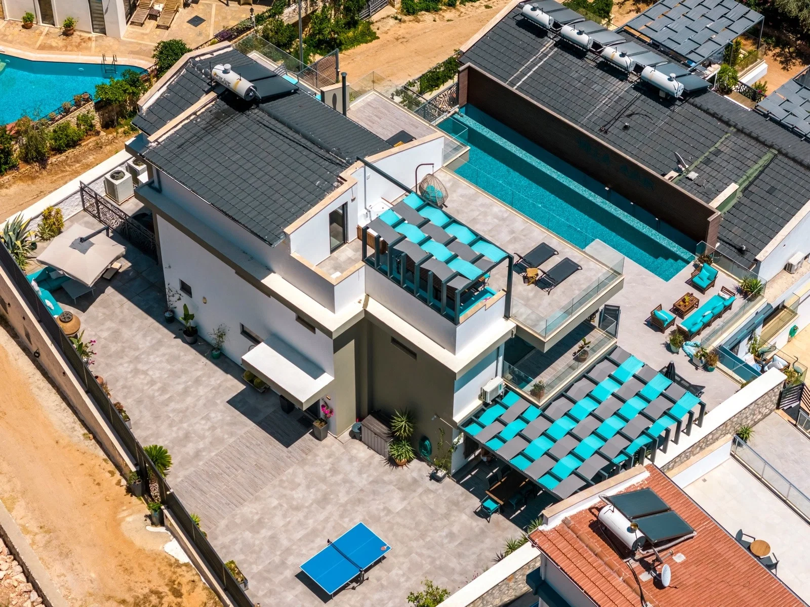 Kalkan’da Merkeze Yakın, Özel Havuzlu, 5 Yatak Odalı, Lüks Villa