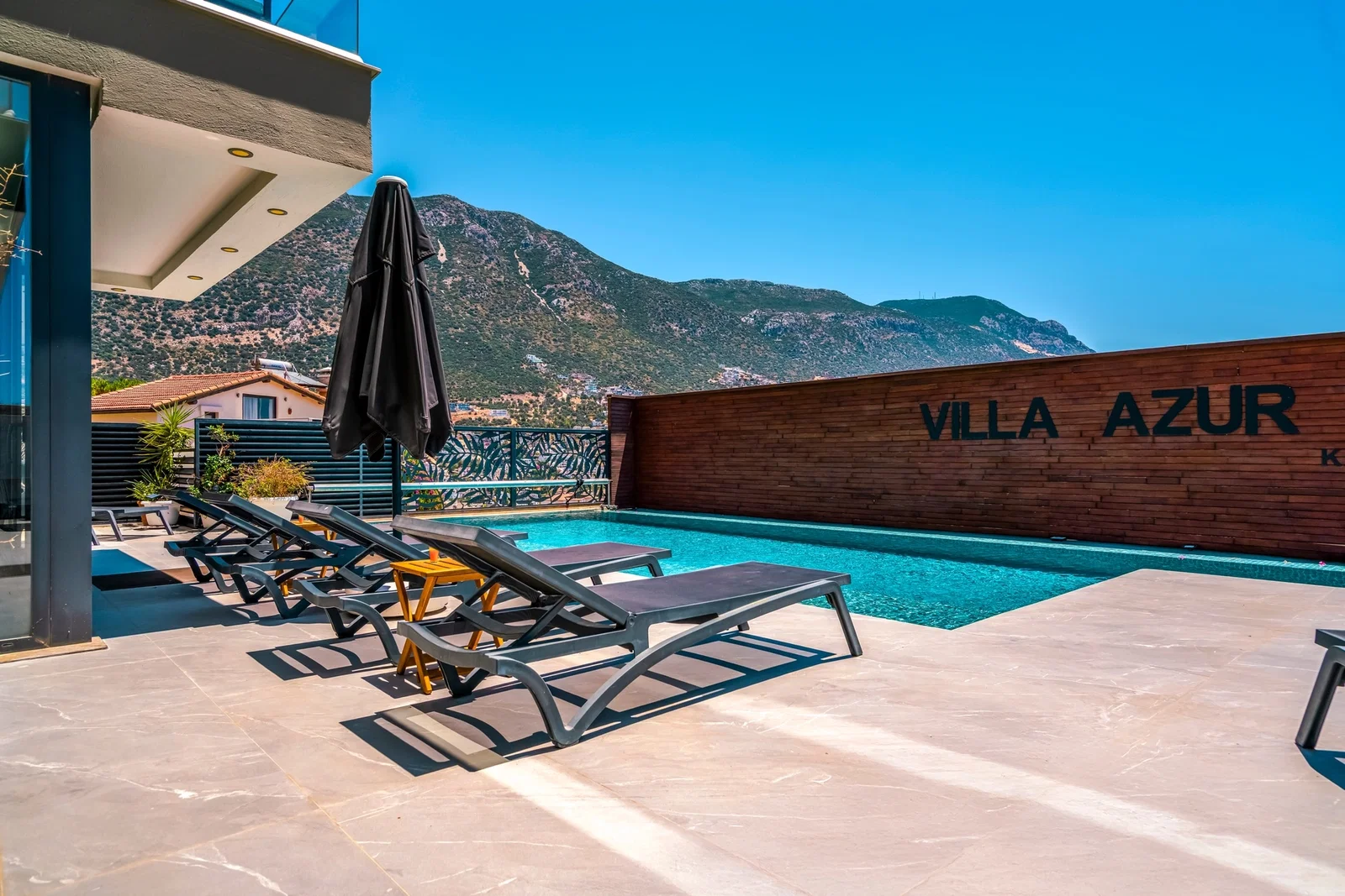 Kalkan’da Merkeze Yakın, Özel Havuzlu, 5 Yatak Odalı, Lüks Villa