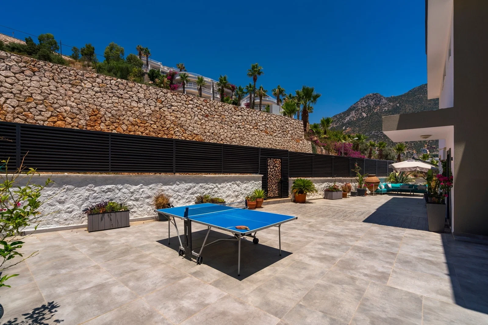 Kalkan’da Merkeze Yakın, Özel Havuzlu, 5 Yatak Odalı, Lüks Villa