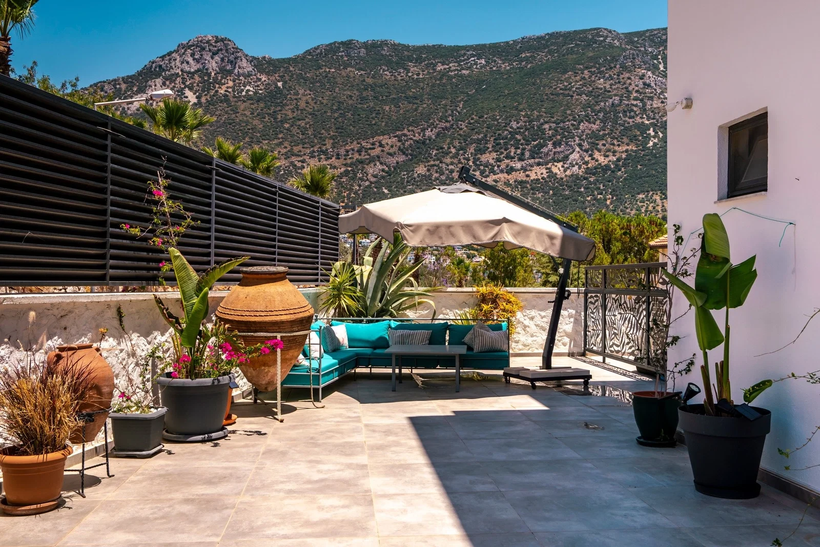Kalkan’da Merkeze Yakın, Özel Havuzlu, 5 Yatak Odalı, Lüks Villa