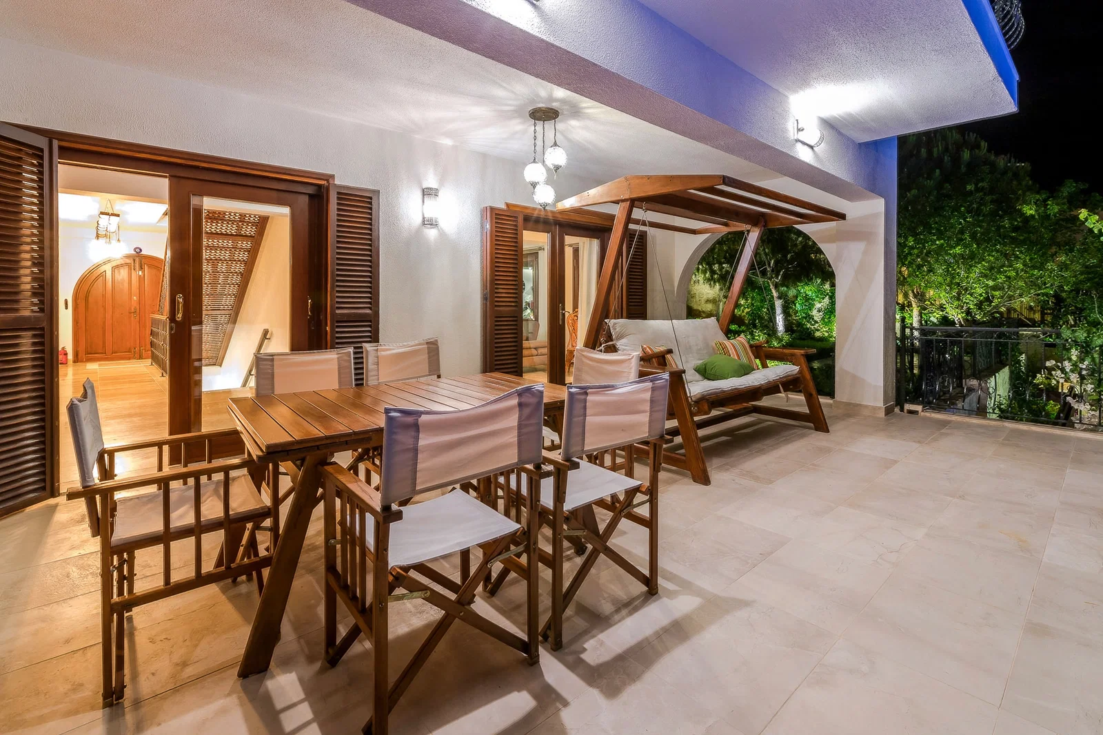 Kalkan’da Korunaklı, Isıtmalı Havuzlu, 8 Kişilik, Lüks Villa
