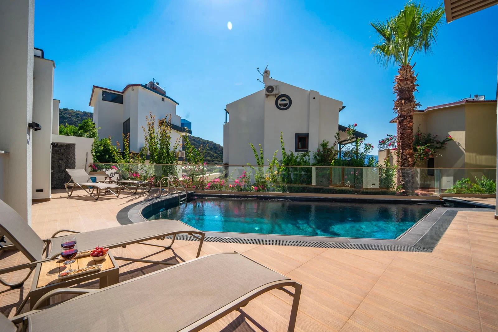 Kalkan’da Merkeze Yakın, Özel Havuzlu, 5 Yatak Odalı, Lüks Villa