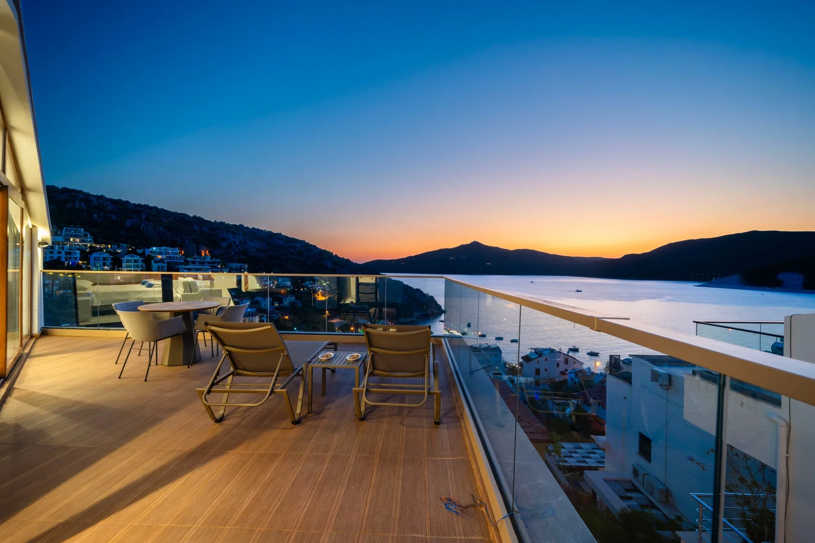 Kalkan’da Merkeze Yakın, Özel Havuzlu, 5 Yatak Odalı, Lüks Villa