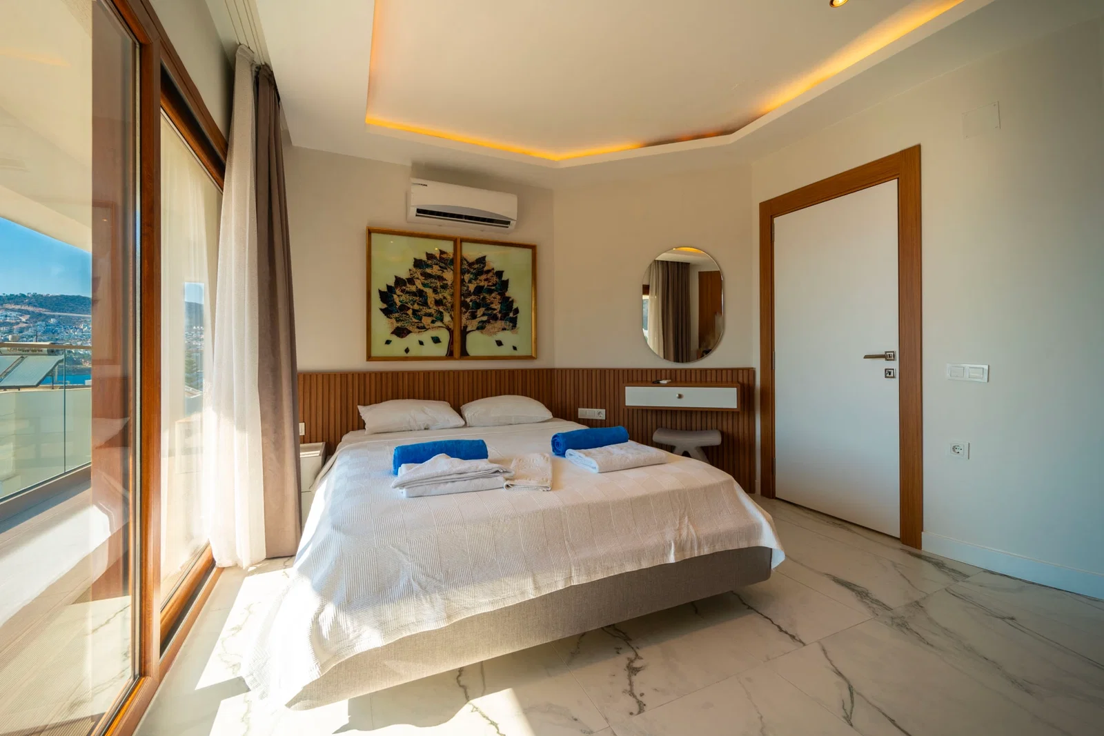 Kalkan’da Merkeze Yakın, Özel Havuzlu, 5 Yatak Odalı, Lüks Villa