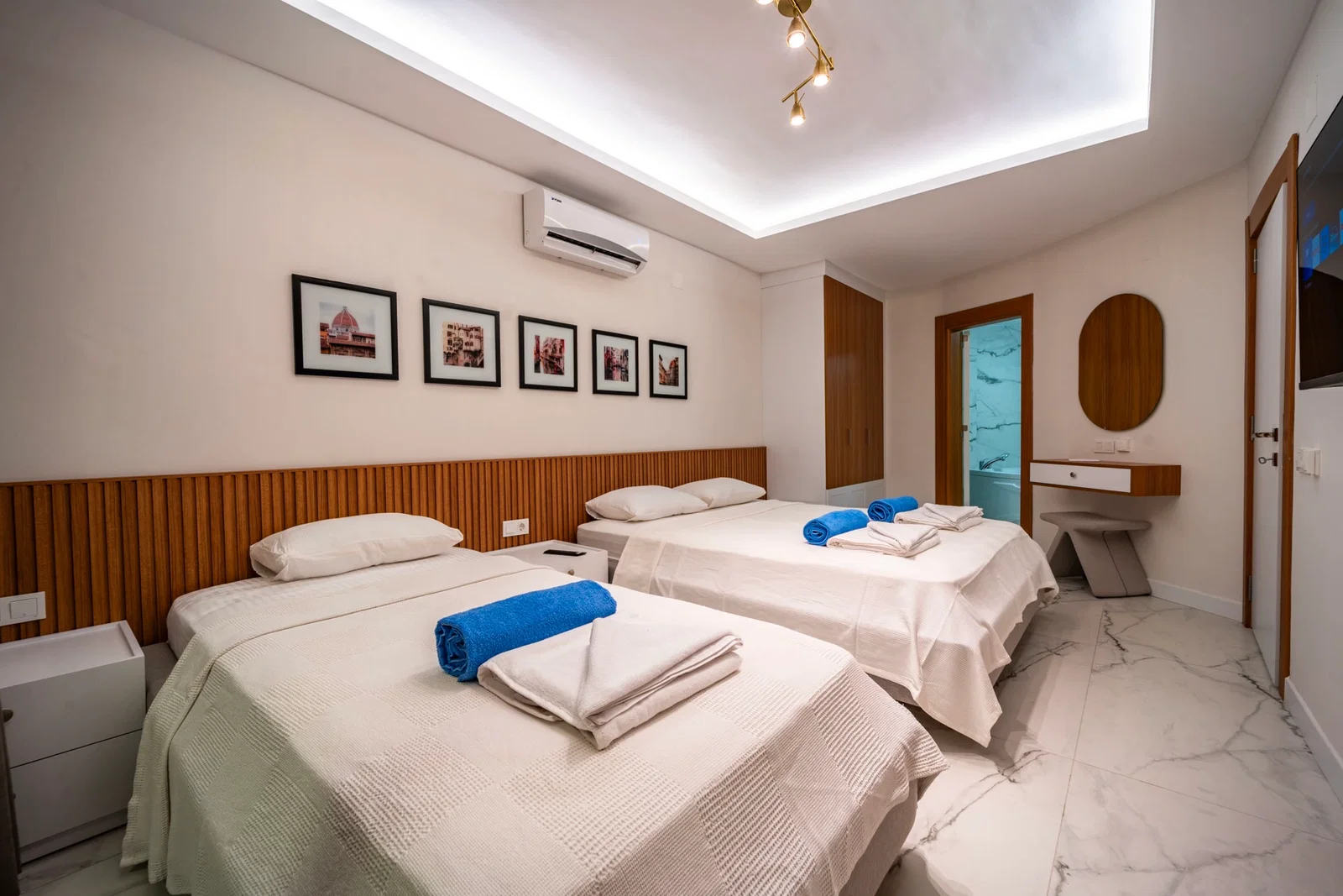 Kalkan’da Merkeze Yakın, Özel Havuzlu, 5 Yatak Odalı, Lüks Villa