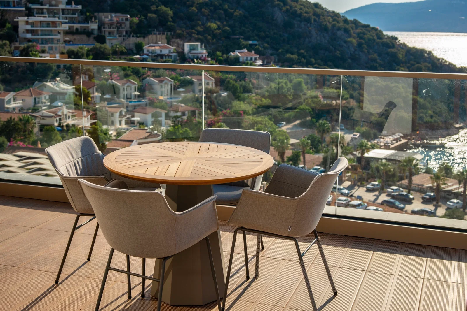 Kalkan’da Merkeze Yakın, Özel Havuzlu, 5 Yatak Odalı, Lüks Villa