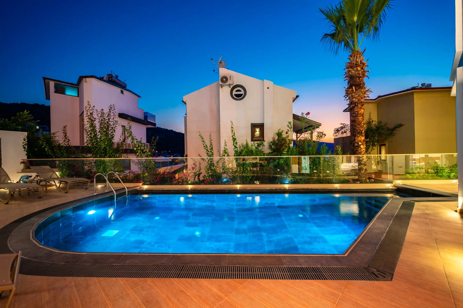 Kalkan’da Merkeze Yakın, Özel Havuzlu, 5 Yatak Odalı, Lüks Villa