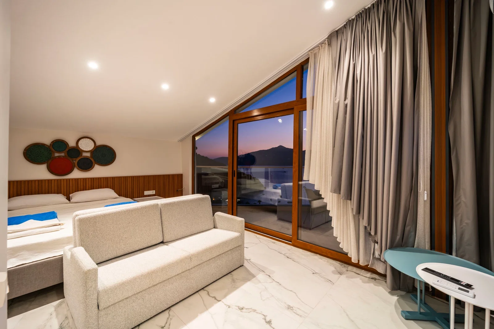 Kalkan’da Merkeze Yakın, Özel Havuzlu, 5 Yatak Odalı, Lüks Villa