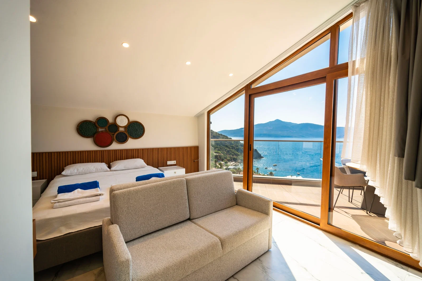 Kalkan’da Merkeze Yakın, Özel Havuzlu, 5 Yatak Odalı, Lüks Villa