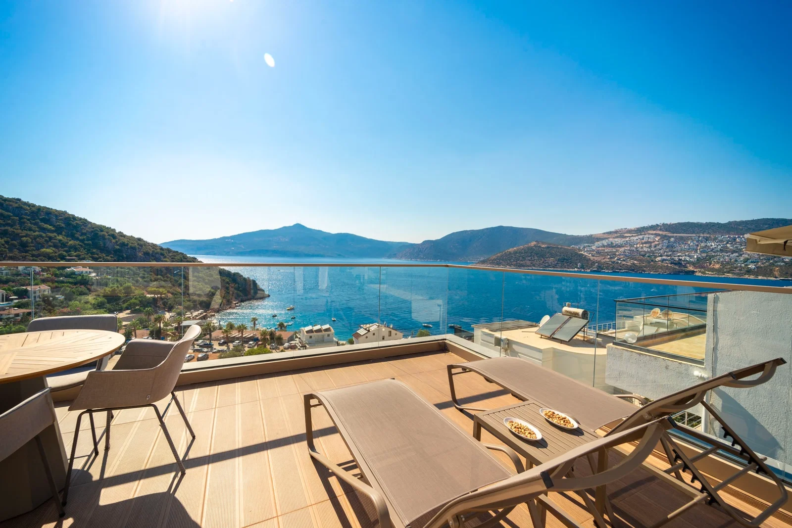 Kalkan’da Merkeze Yakın, Özel Havuzlu, 5 Yatak Odalı, Lüks Villa
