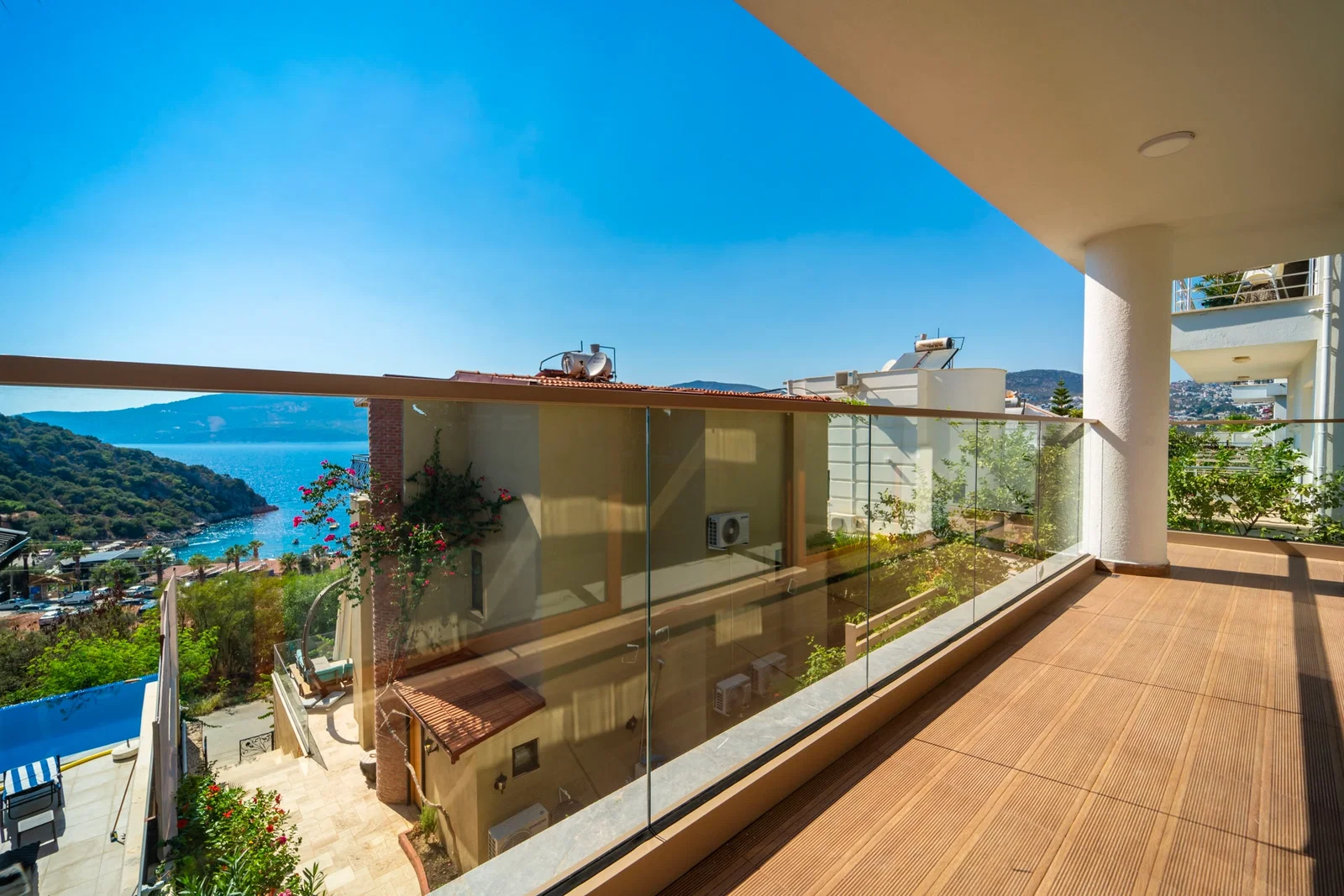 Kalkan’da Merkeze Yakın, Özel Havuzlu, 5 Yatak Odalı, Lüks Villa