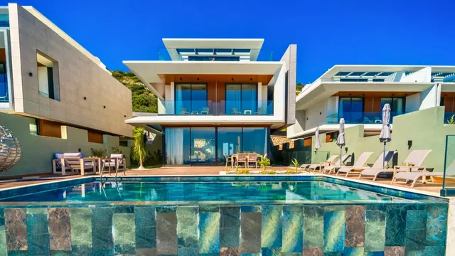 Kalkan’da Merkeze Yakın, Özel Havuzlu, 3 Yatak Odalı, Lüks Villa