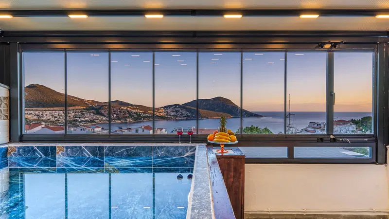 Kalkan’da deniz manzaralı kiralık villa, fotoğraf 2