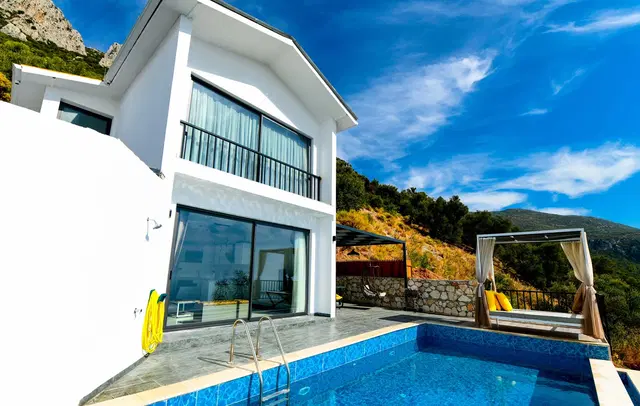 Kalkan’da deniz manzaralı kiralık villa, fotoğraf 3