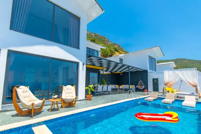 Kalkan’da Balayı Çiftlerine Uygun, Çocuk Havuzlu, 6 Kişilik Villa
