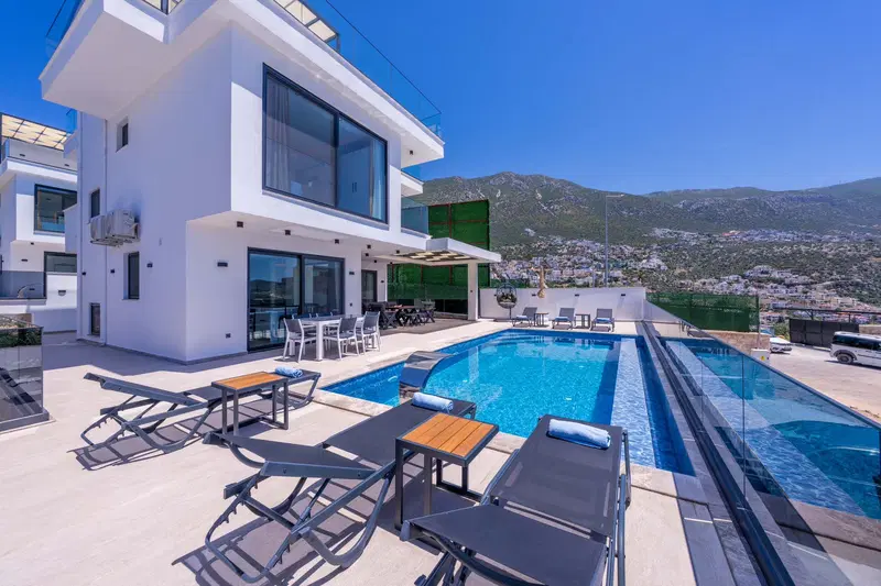 Kalkan’da bahçeli kiralık villa, fotoğraf 3