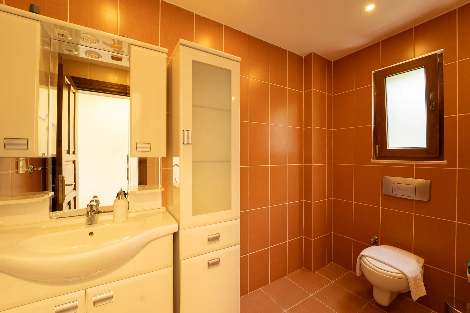 Kalkan’da Deniz Manzaralı, Özel Havuzlu, 4 Yatak Odalı, Kiralık Villa
