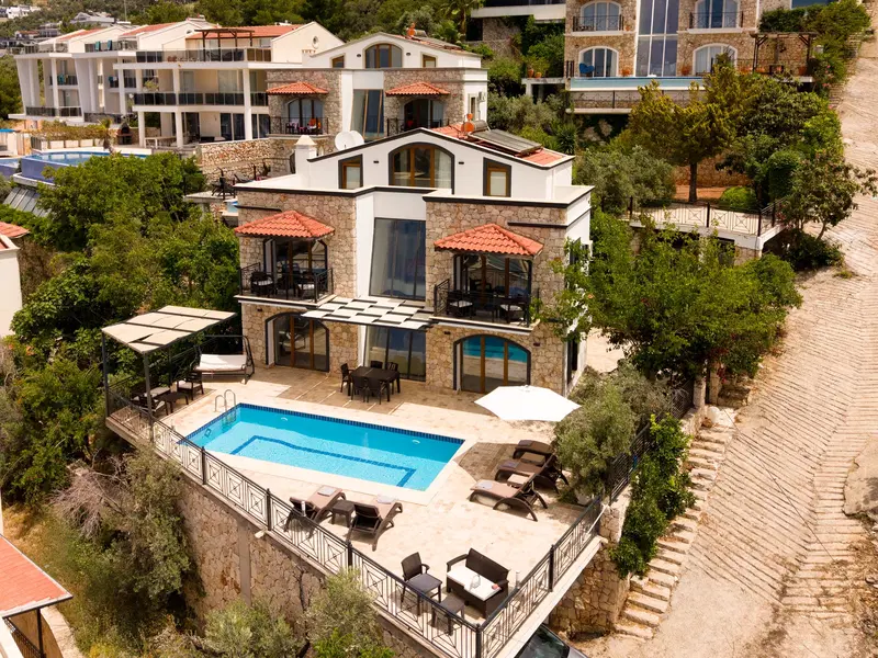 Kalkan’da deniz manzaralı kiralık villa, fotoğraf 2
