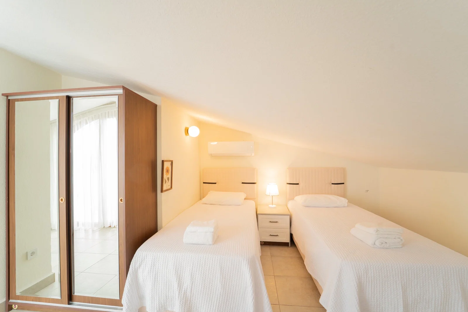 Kalkan’da Deniz Manzaralı, Özel Havuzlu, 4 Yatak Odalı, Kiralık Villa