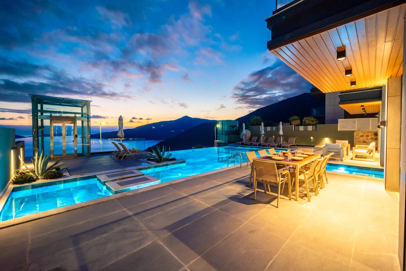 Kalkan’da sonsuzluk havuzlu kiralık villa, fotoğraf 11