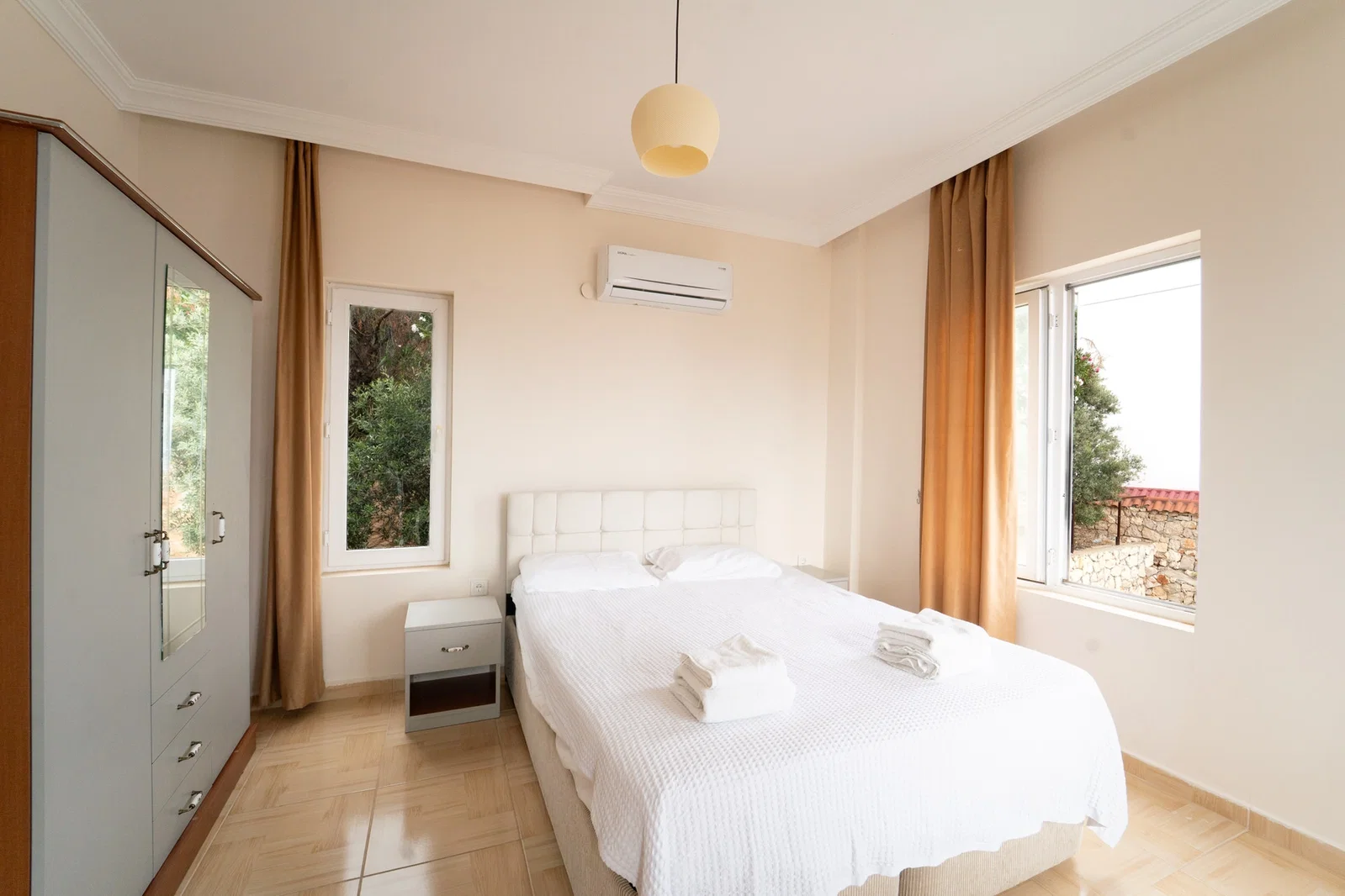 Kalkan’da Merkeze Yakın, Özel Havuzlu, 12 Kişilik, Ekonomik Villa