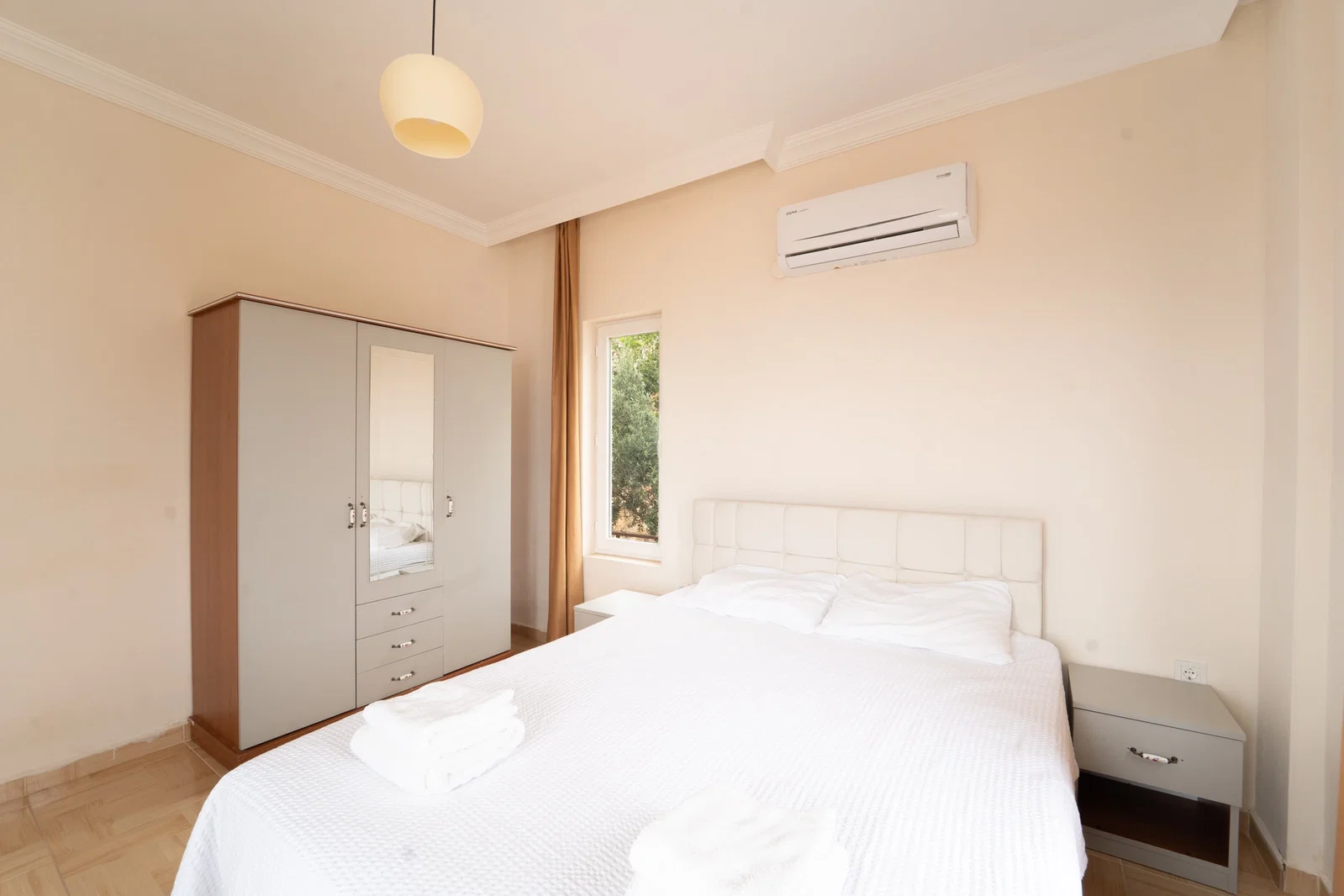 Kalkan’da Merkeze Yakın, Özel Havuzlu, 12 Kişilik, Ekonomik Villa
