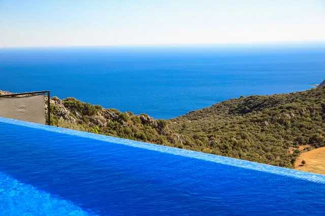 Kalkan’da ısıtmalı havuzlu kiralık villa, fotoğraf 2