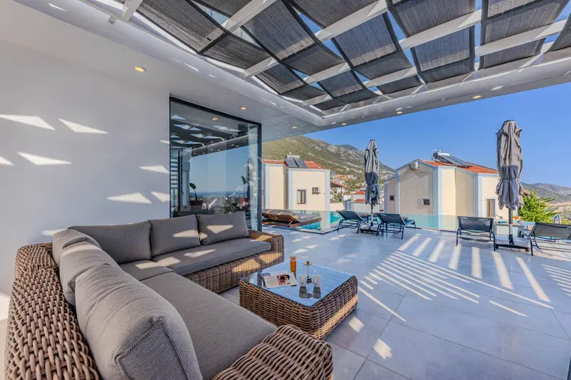 Kalkan’da deniz manzaralı kiralık villa, fotoğraf 18