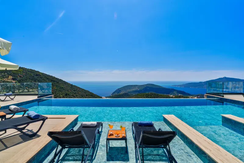 Kalkan’da ısıtmalı havuzlu kiralık villa, fotoğraf 2