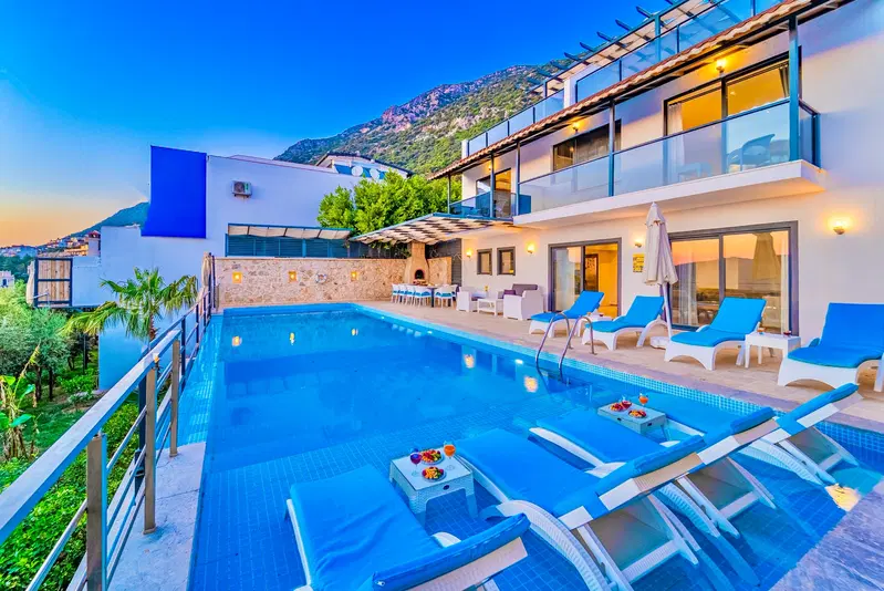Kalkan’da deniz manzaralı kiralık villa, fotoğraf 4