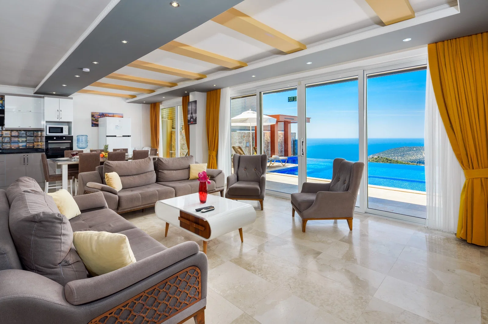 Kalkan’da Merkeze Yakın, Korunaklı Havuzlu, 8 Kişilik, Kiralık Villa