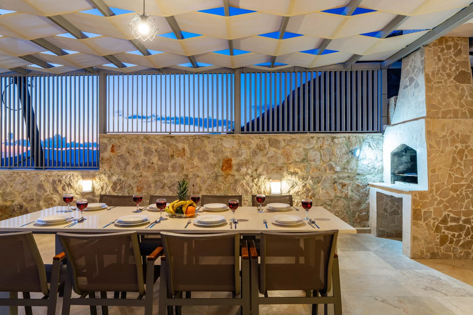 Kalkan’da Merkeze Yakın, Korunaklı Havuzlu, 8 Kişilik, Kiralık Villa