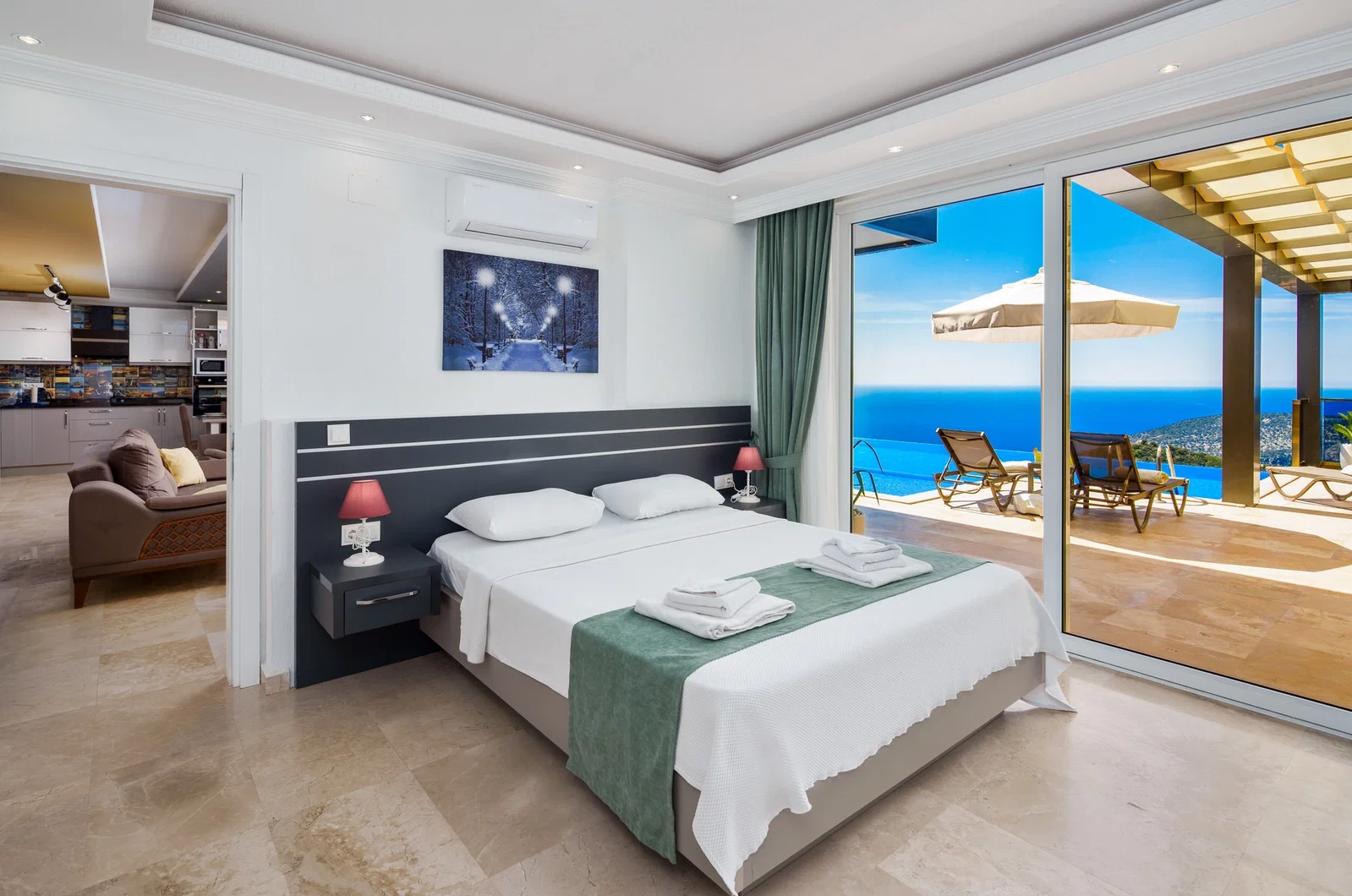 Kalkan’da Merkeze Yakın, Korunaklı Havuzlu, 8 Kişilik, Kiralık Villa