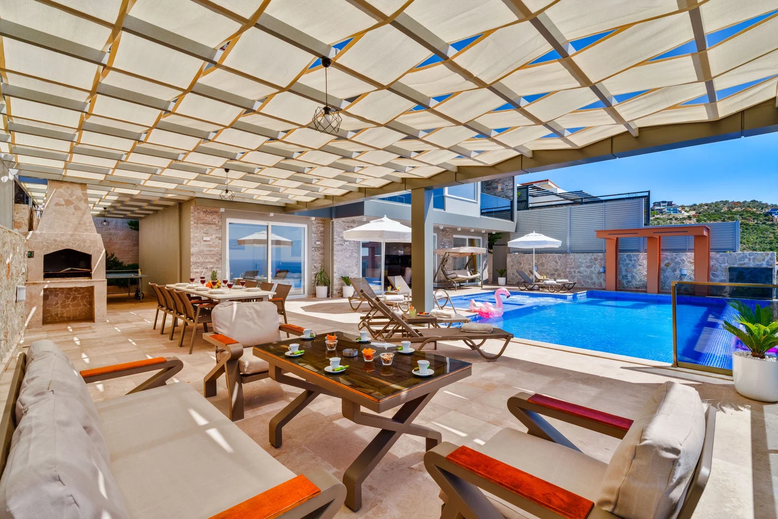 Kalkan’da Merkeze Yakın, Korunaklı Havuzlu, 8 Kişilik, Kiralık Villa