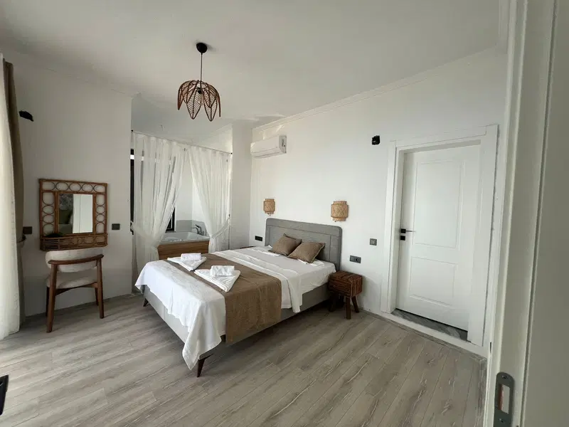 Kalkan’da korunaklı havuzlu kiralık villa, fotoğraf 8