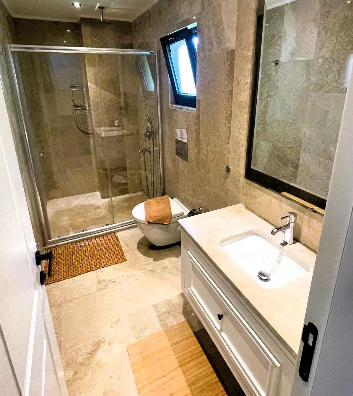 Kalkan’da Merkeze Yakın, Özel Havuzlu, 2 Yatak Odalı, Kiralık Villa