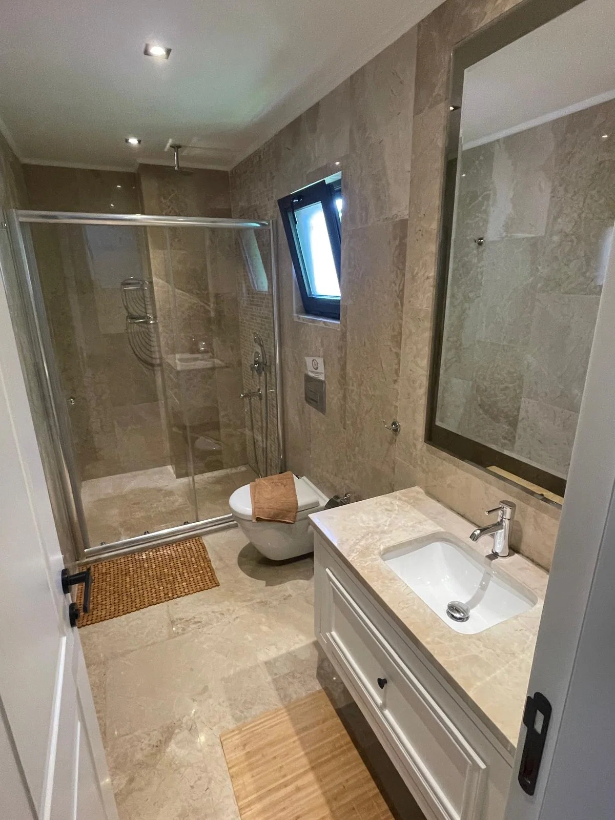 Kalkan’da Merkeze Yakın, Özel Havuzlu, 2 Yatak Odalı, Kiralık Villa