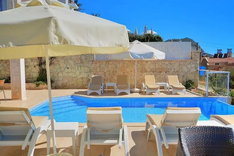 Kalkan’da merkeze yakın kiralık villa, fotoğraf 5