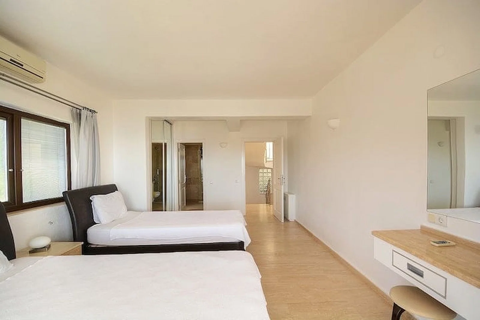 Kalkan’da Merkeze Yakın, Özel Havuzlu, 4 Yatak Odalı, Kiralık Villa