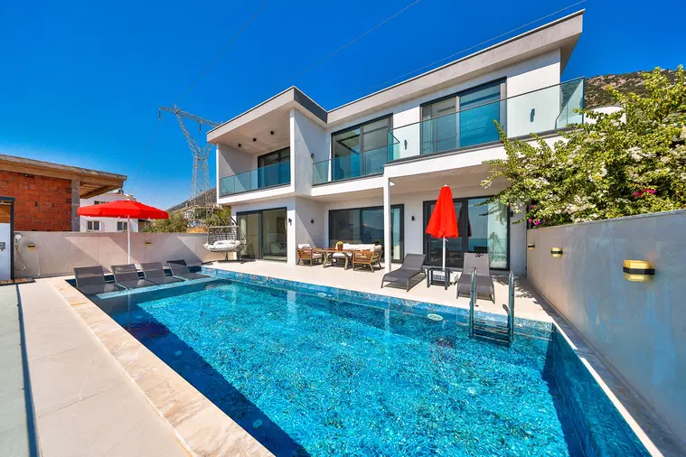 Deniz Manzaralı, Özel Havuzlu ve Jakuzili Kiralık Villa – Kalkan, 8 Kişilik