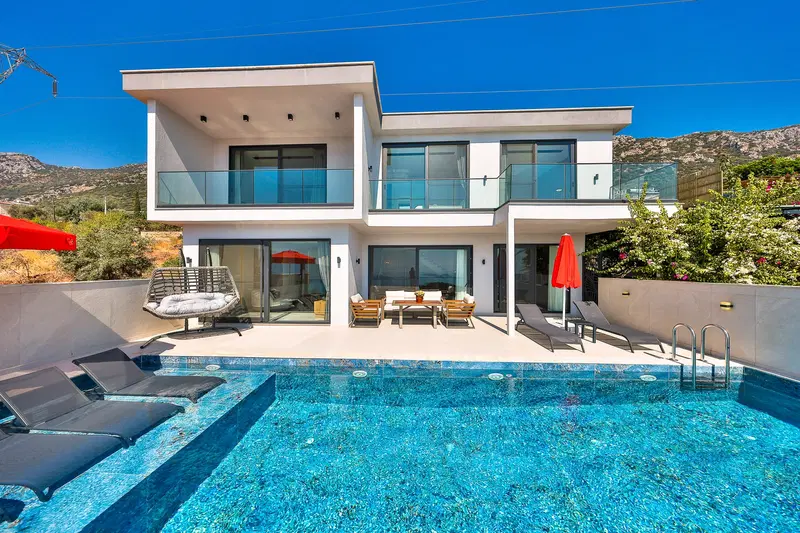 Kalkan’da deniz manzaralı kiralık villa, fotoğraf 3