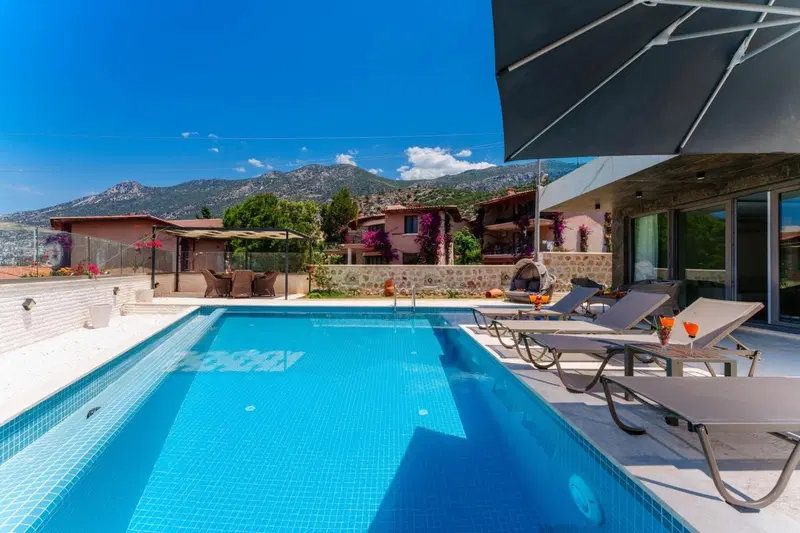 Kalkan’da deniz manzaralı kiralık villa, fotoğraf 4