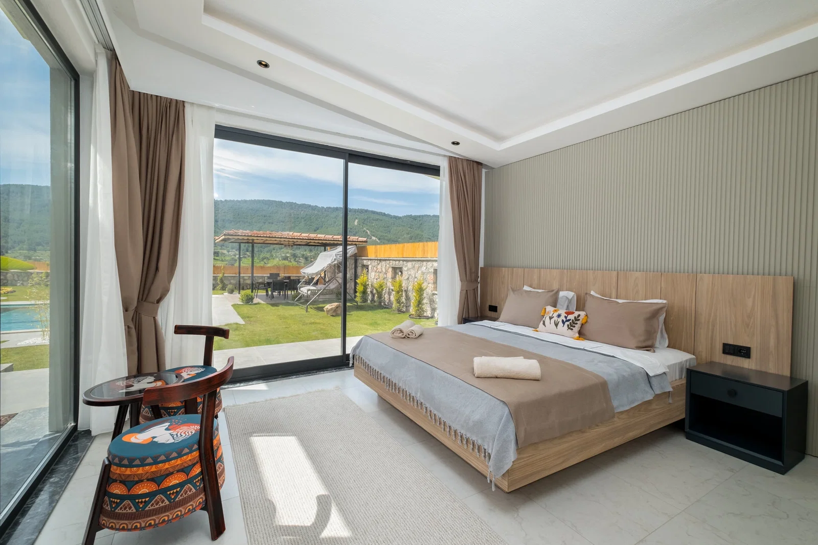 Sarıbelen’de Korunaklı, Çocuk Havuzlu, Jakuzili, Lüks Villa
