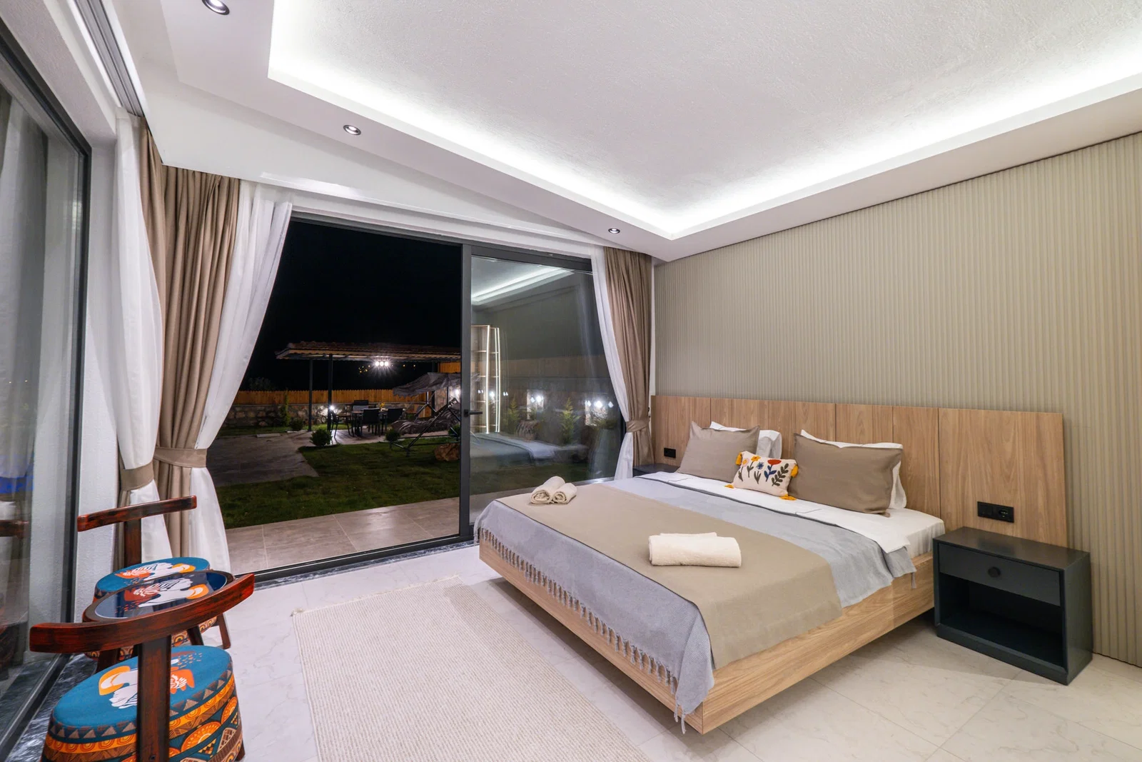 Sarıbelen’de Korunaklı, Çocuk Havuzlu, Jakuzili, Lüks Villa